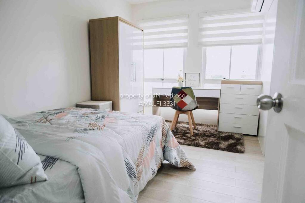 Work-Friendly Mountain-View Condo Near Sm Seaside Cebu Exterior foto